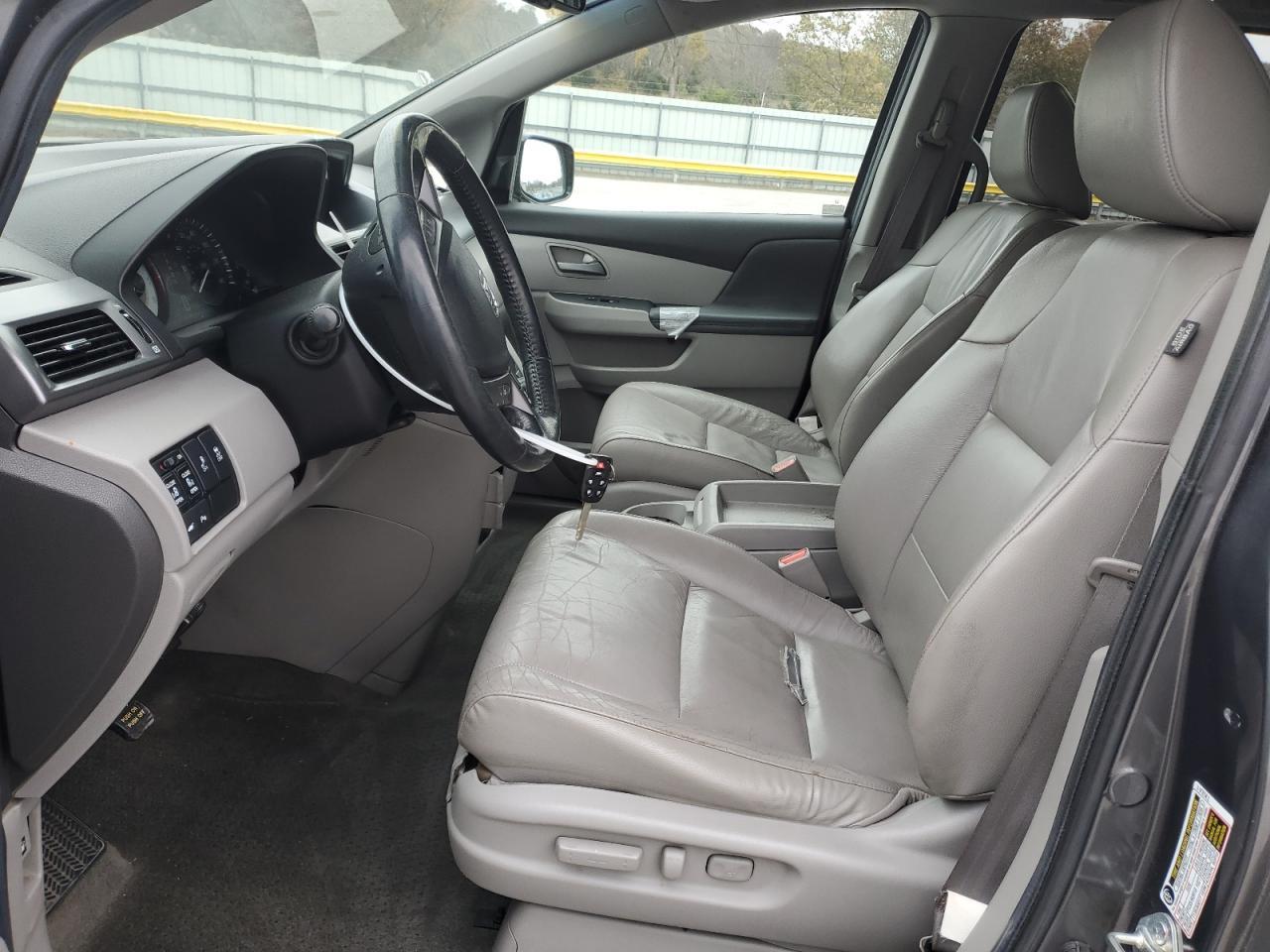 2012 Honda Odyssey Touring - Фото 7