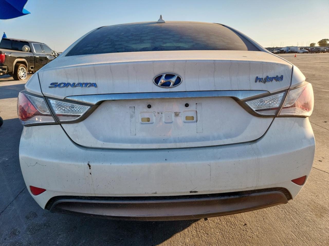 2012 Hyundai Sonata Hybrid - Image 6