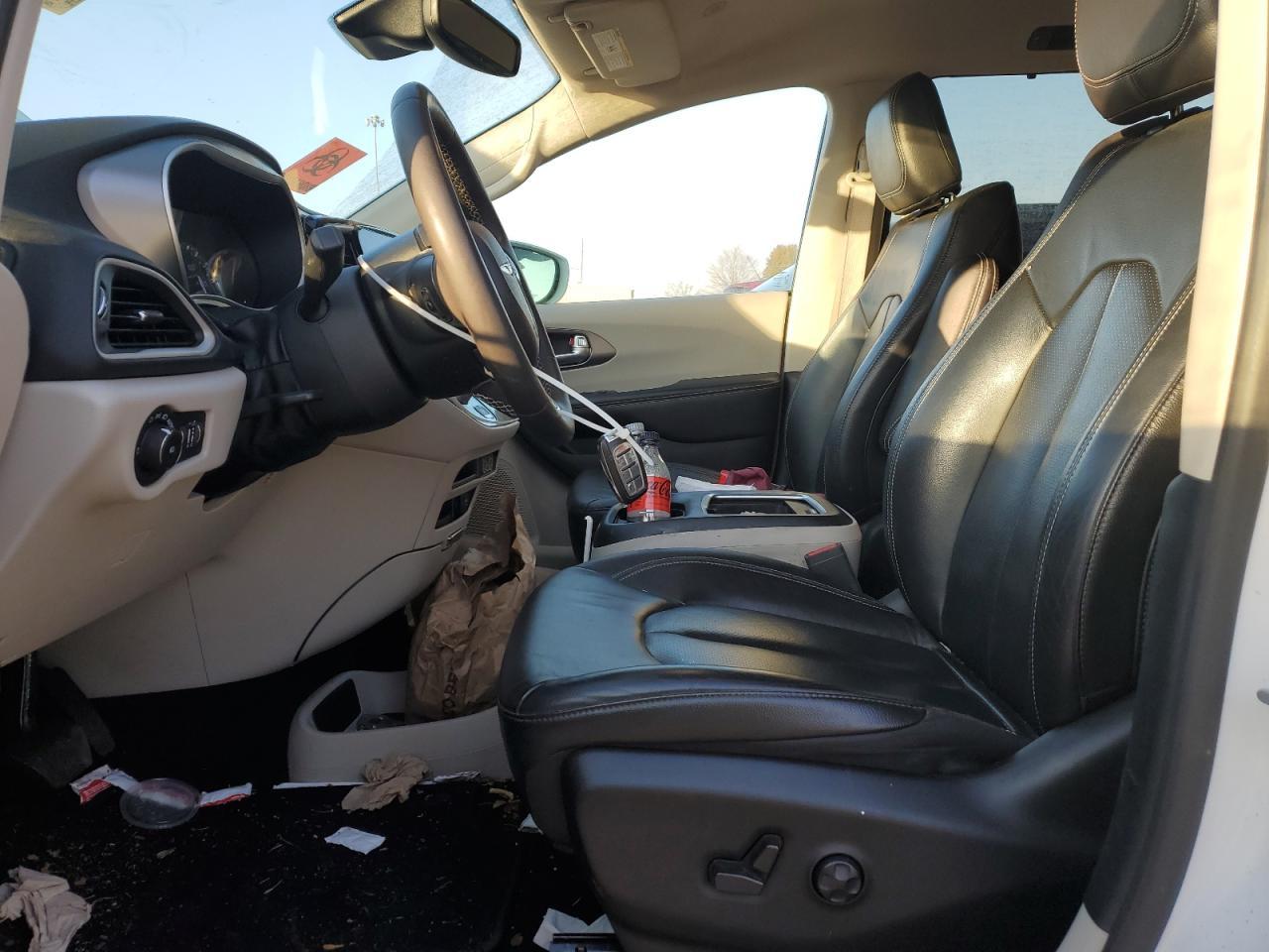 2022 Chrysler Pacifica Touring L - Фото 7