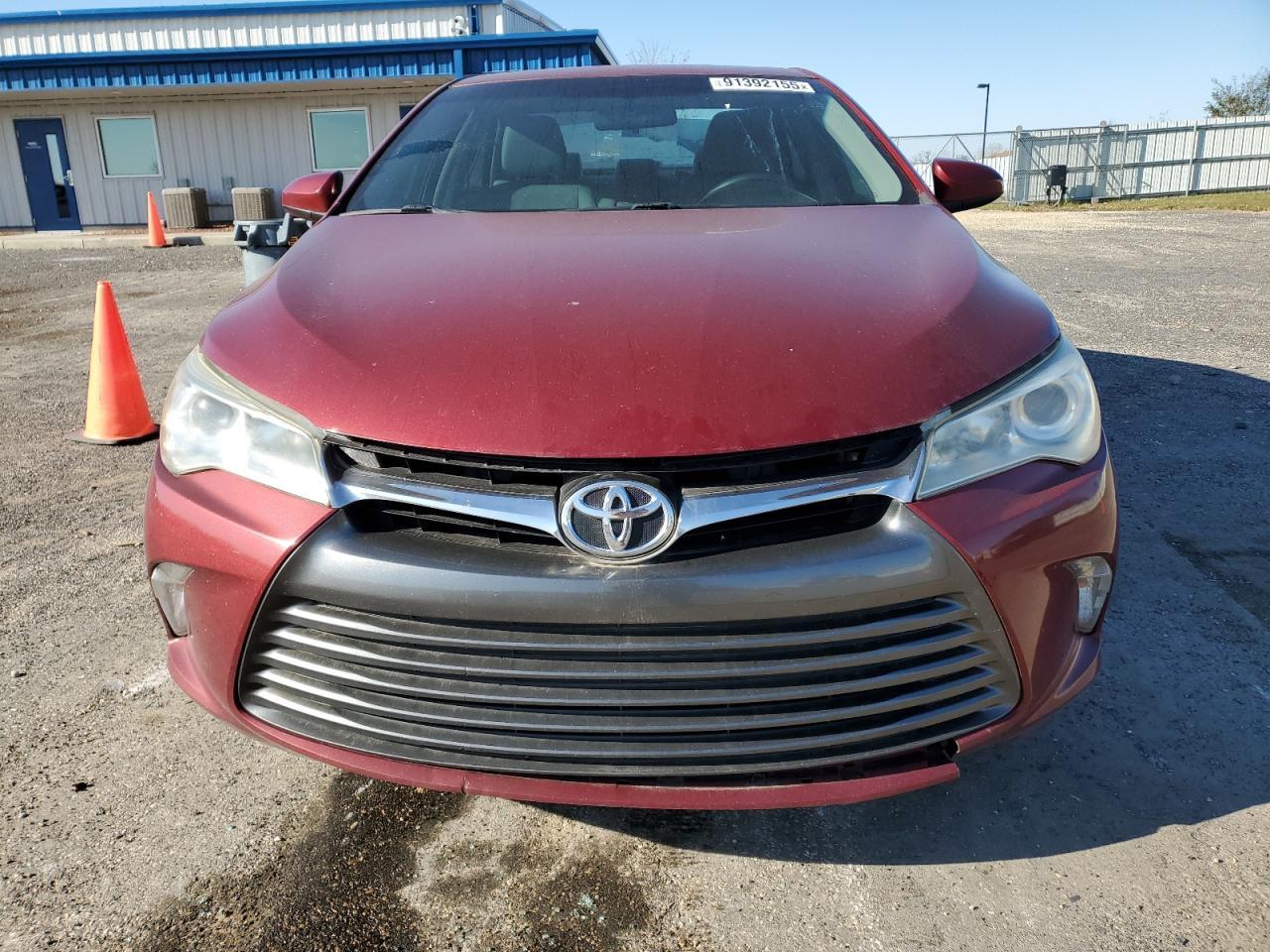 2016 Toyota Camry Le - Фото 5