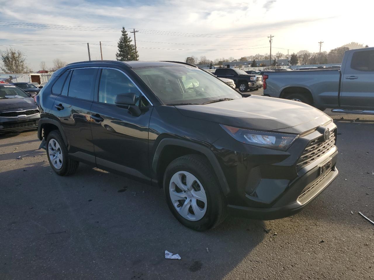 2020 Toyota Rav4 Le - Фото 4