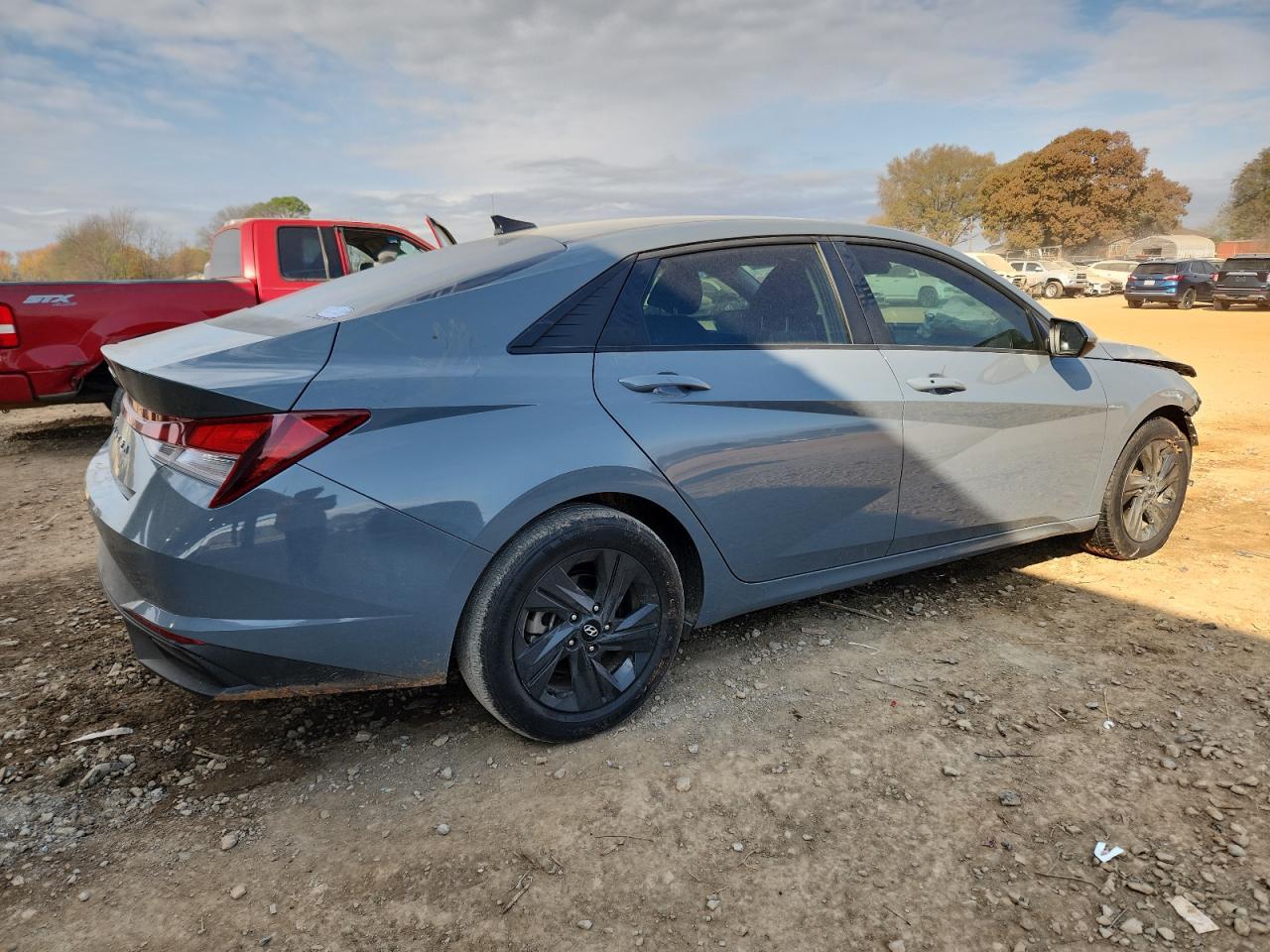 2022 Hyundai Elantra Sel - Фото 3