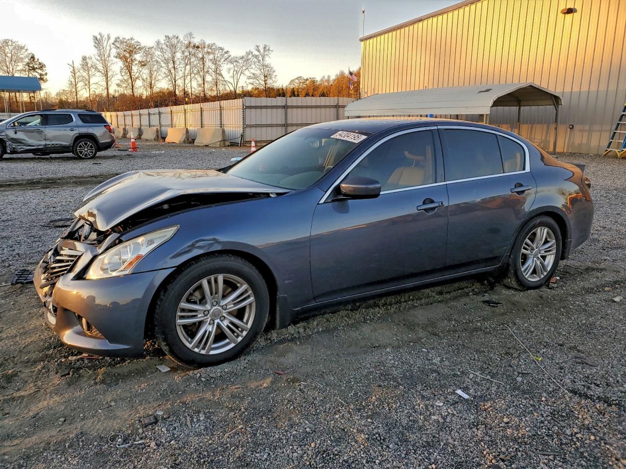 2010 Infiniti G37