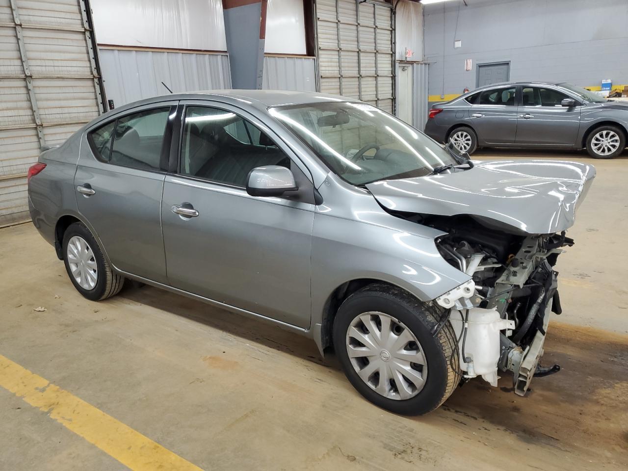 2014 Nissan Versa S - Image 4