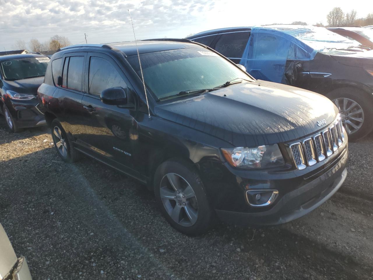 2016 Jeep Compass Latitude - Фото 4