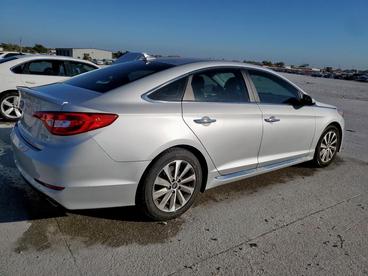 2016 Hyundai Sonata Sport - Фото 3