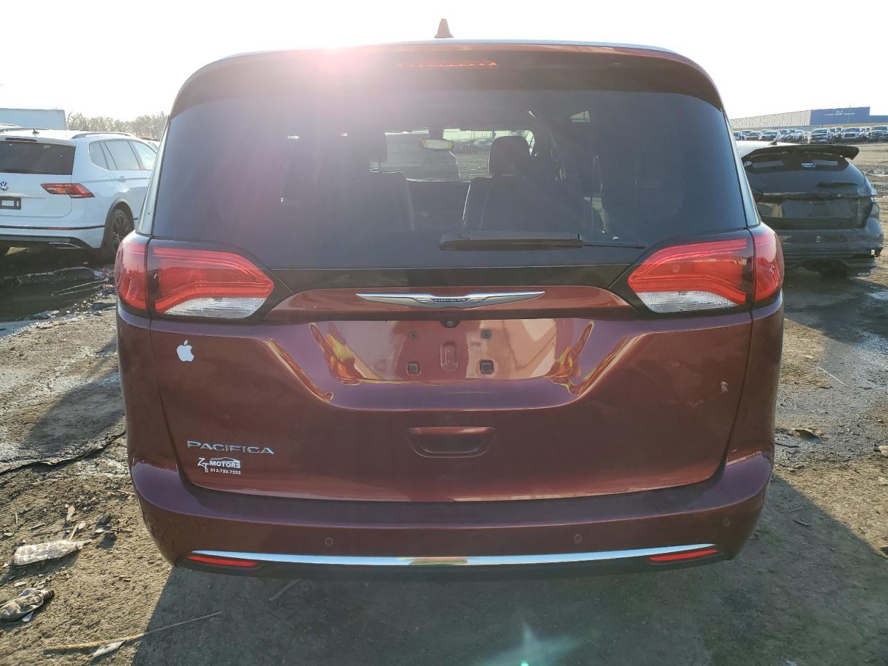 2017 Chrysler Pacifica Lx - Фото 6