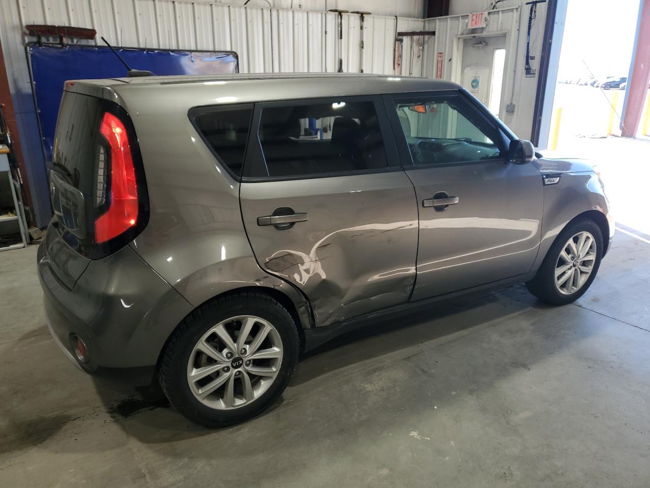 2017 Kia Soul - Image 3