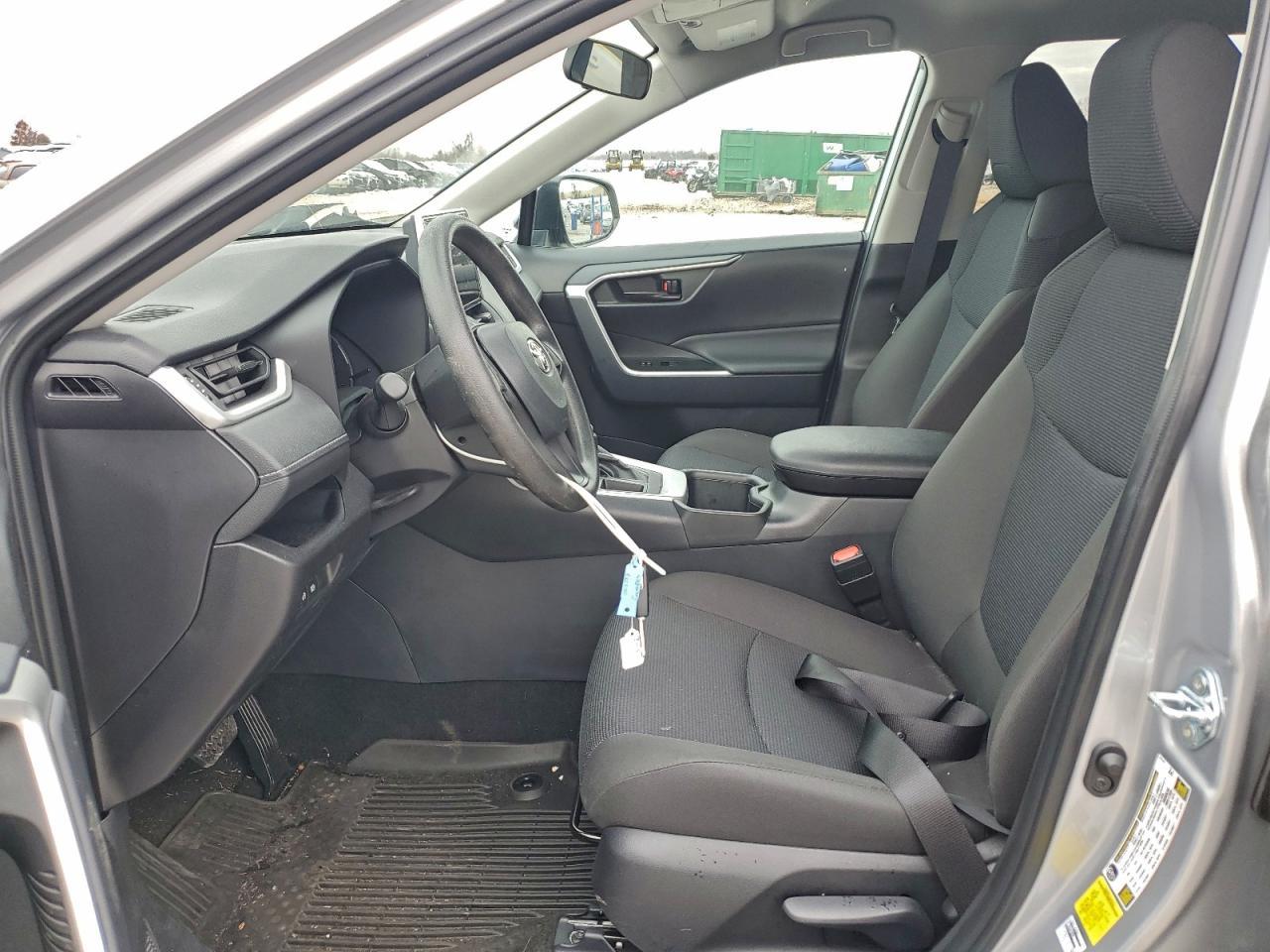 2025 Toyota Rav4 Le - Image 7