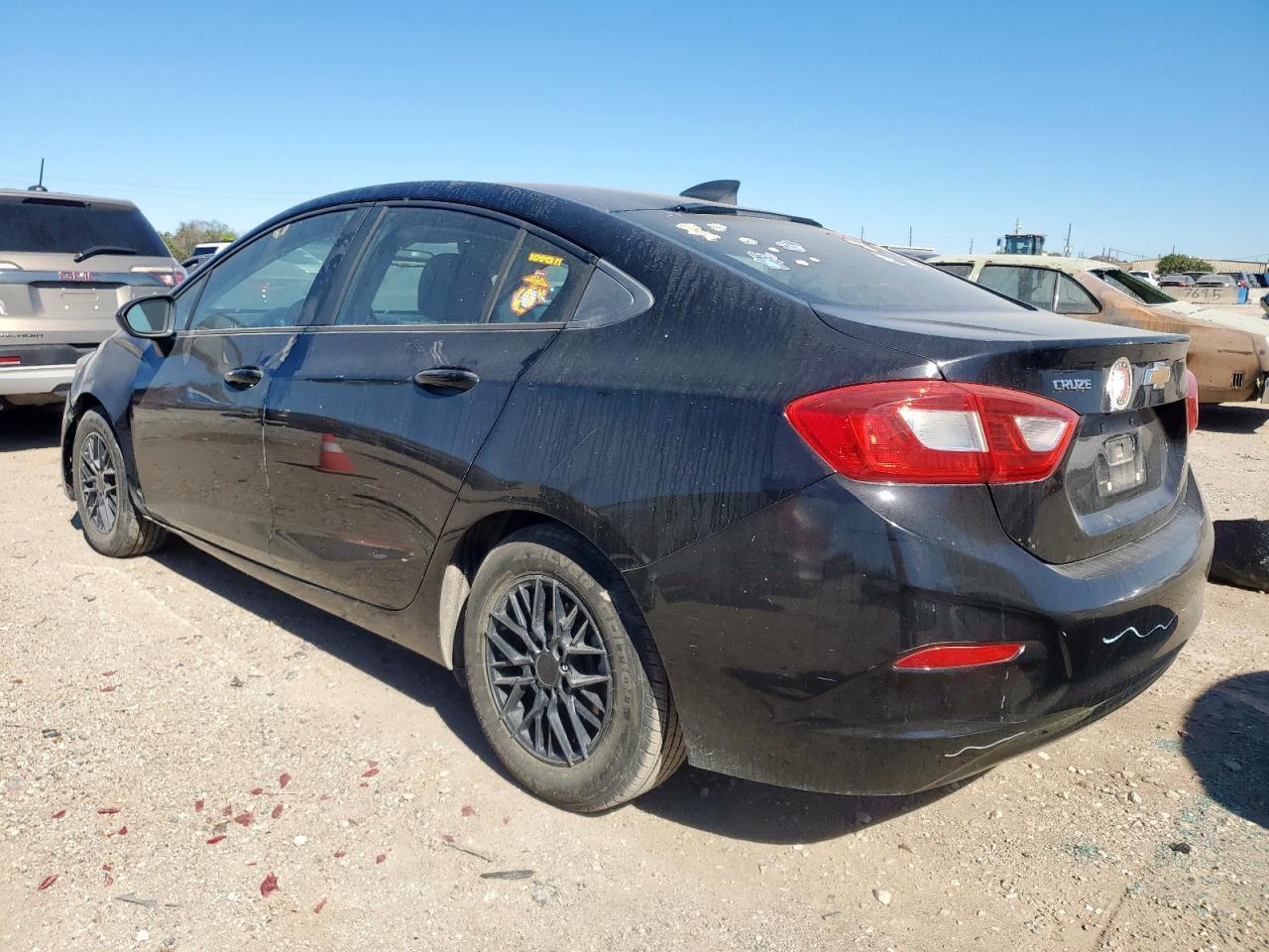 2017 Chevrolet Cruze Ls - Фото 2