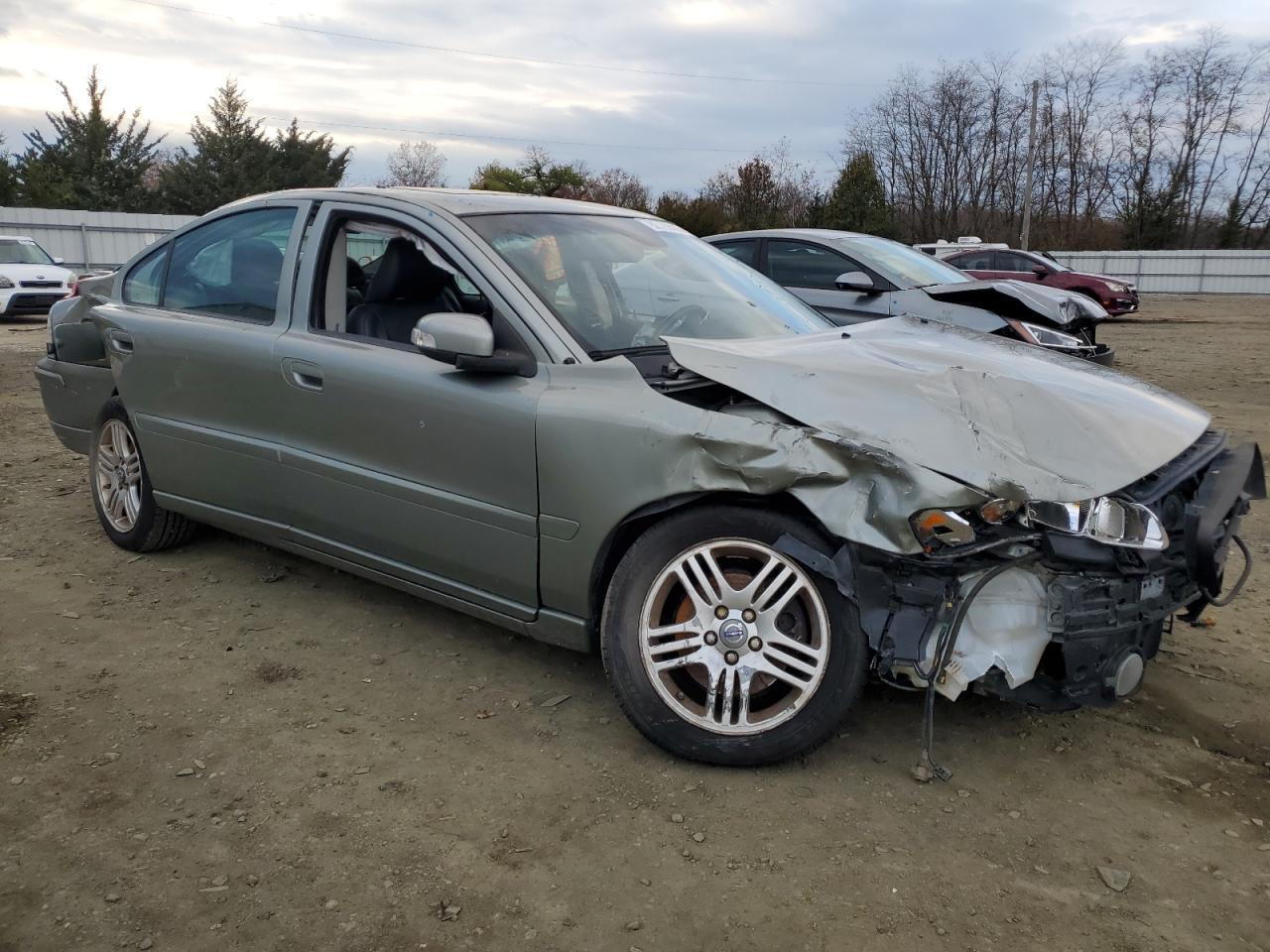 2008 Volvo S60 2.5T - Image 4