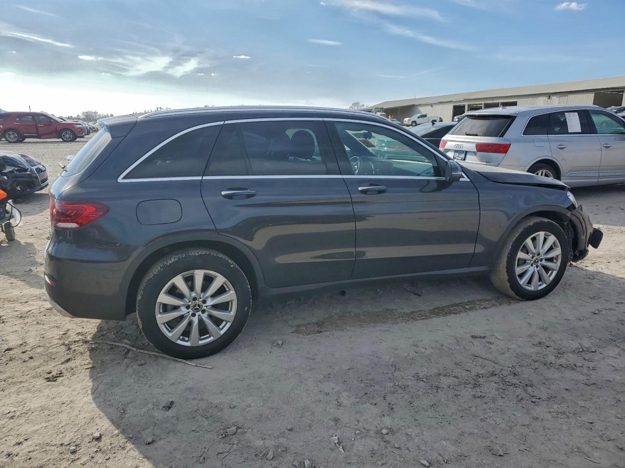 2020 Mercedes-Benz Glc 300 - Image 3