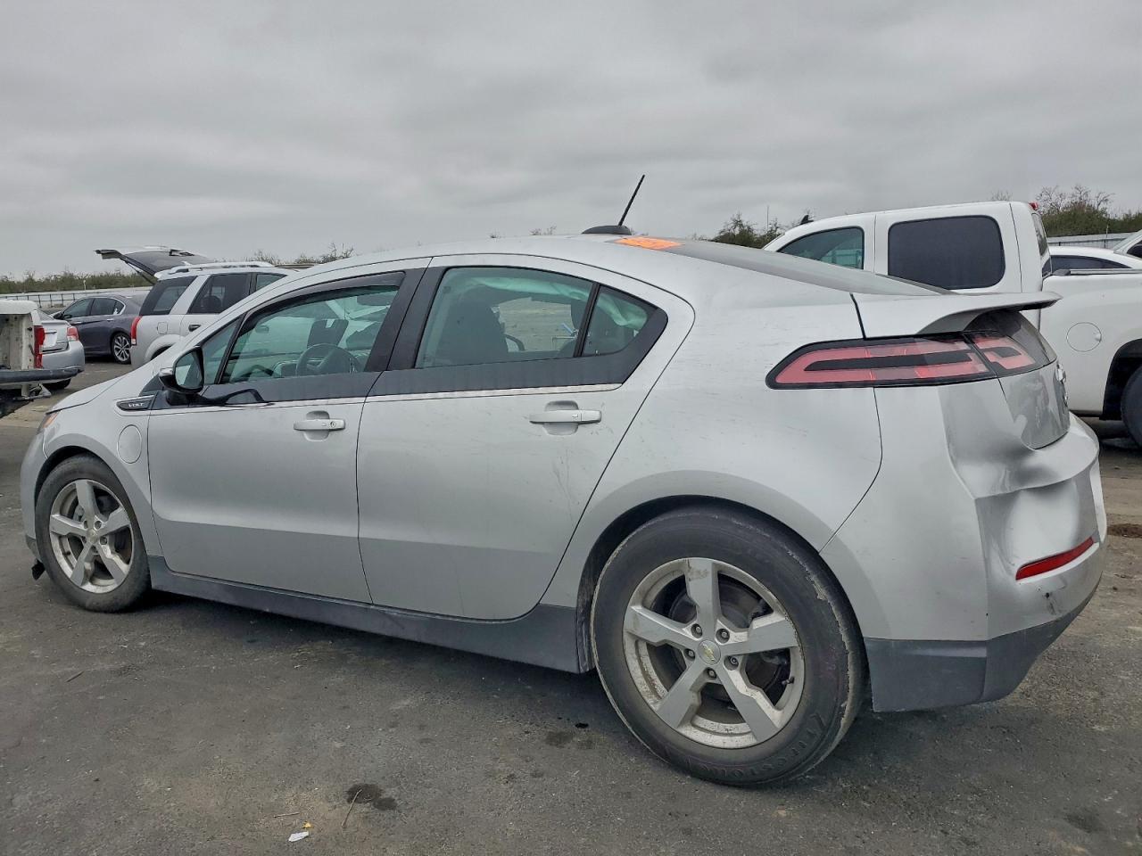 2015 Chevrolet Volt - Фото 2