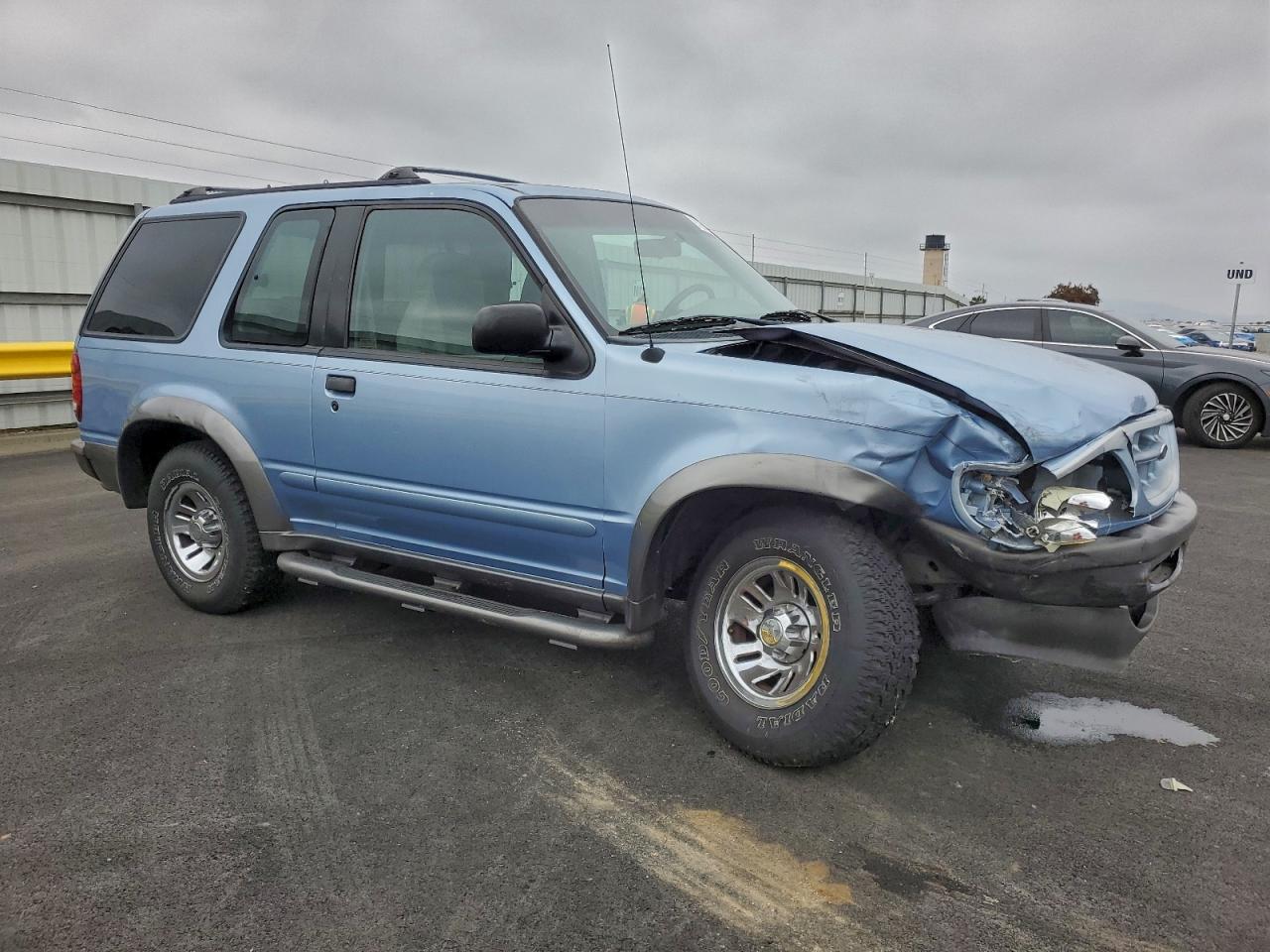 1998 Ford Explorer - Image 4