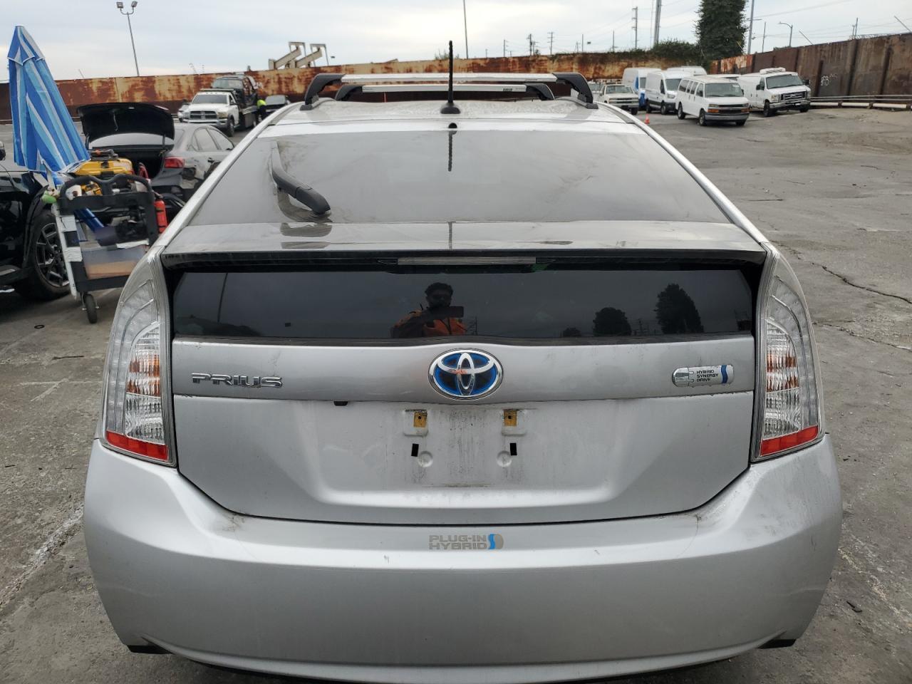 2012 Toyota Prius Plug-In - Image 6