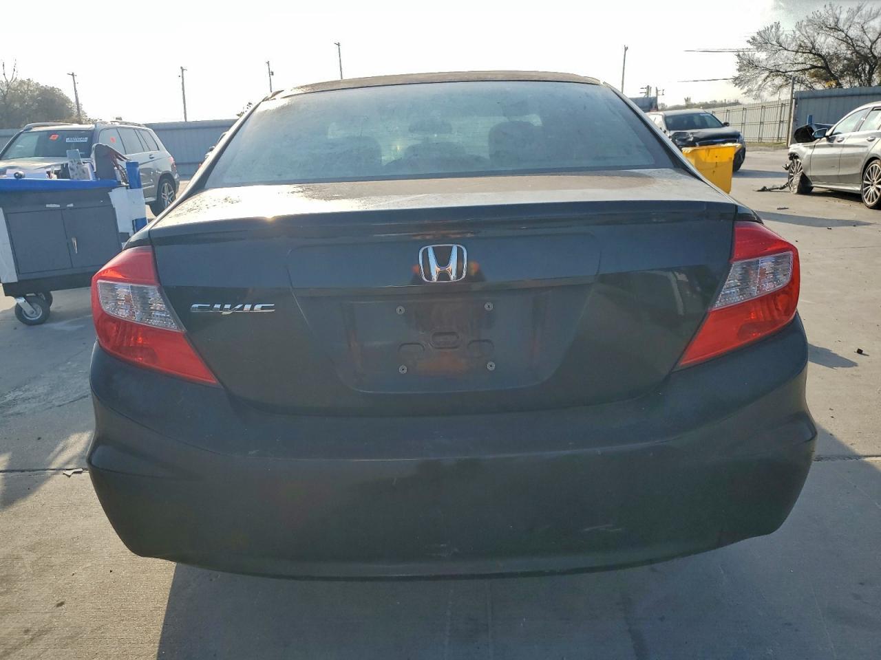 2012 Honda Civic - Image 6