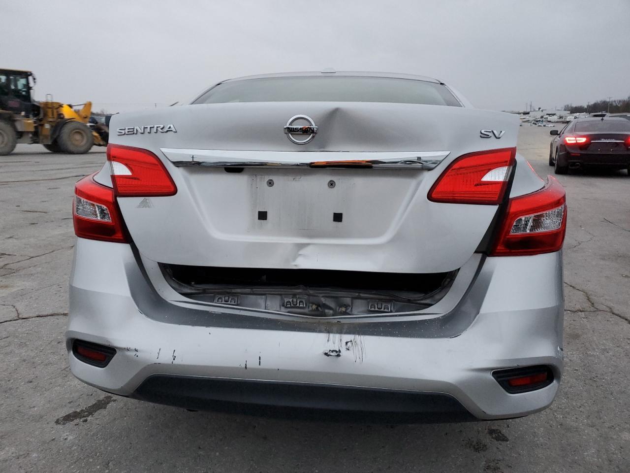 2019 Nissan Sentra S - Фото 6