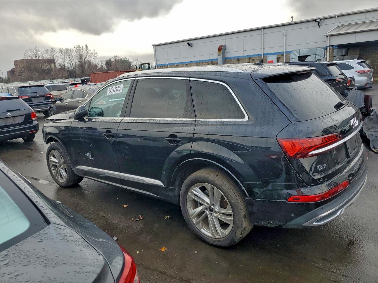 2022 Audi Q7 Premium Plus - Image 2