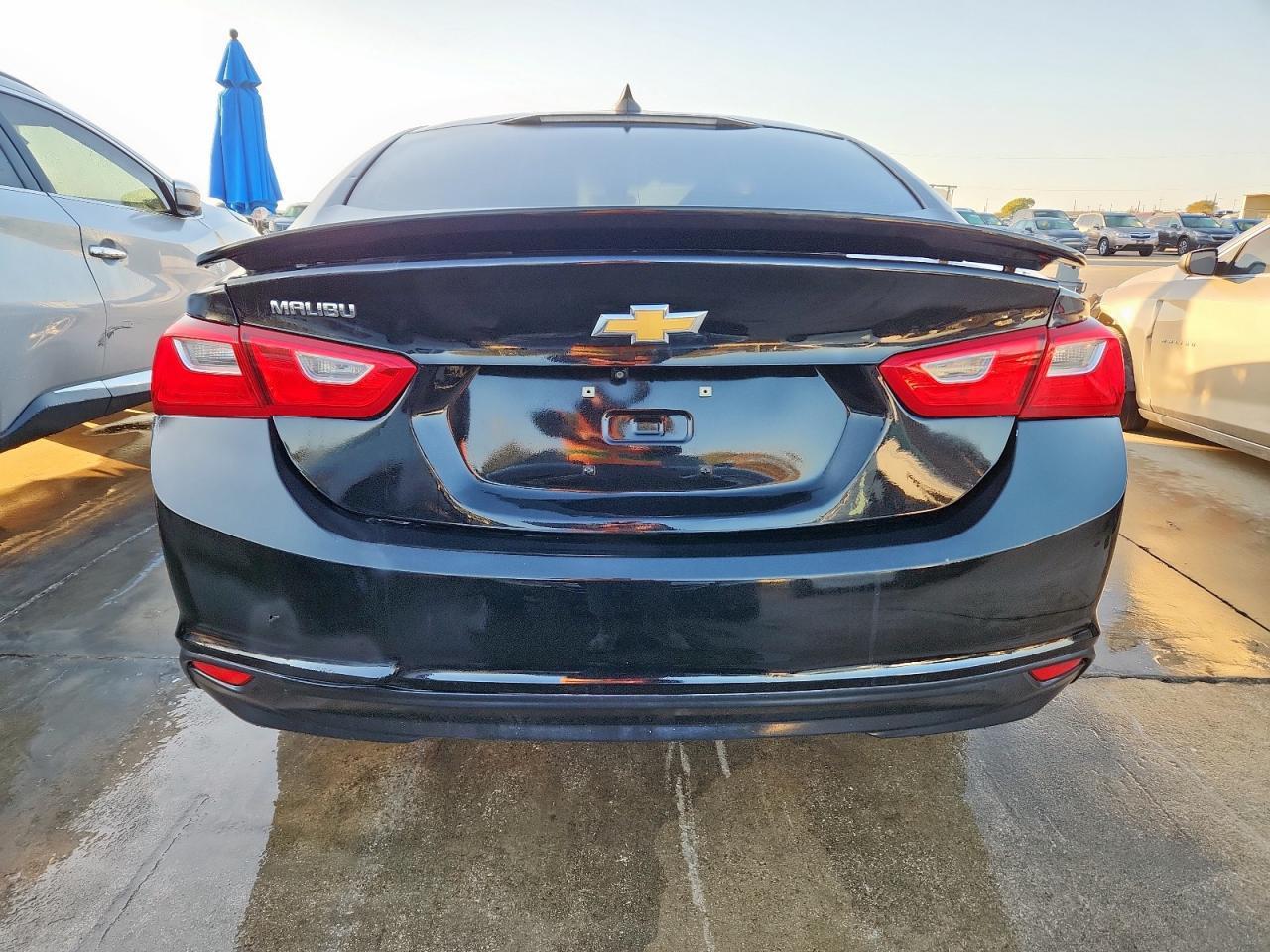2020 Chevrolet Malibu L - Image 6
