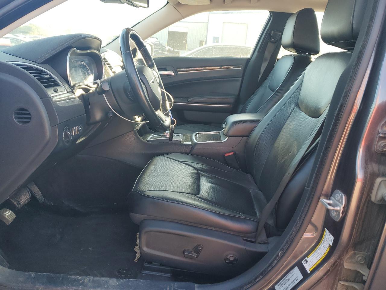 2015 Chrysler 300C - Фото 7