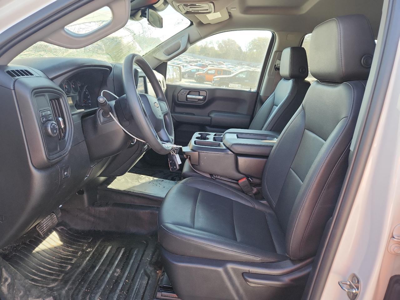 2024 Chevrolet Silverado C1500 - Image 7