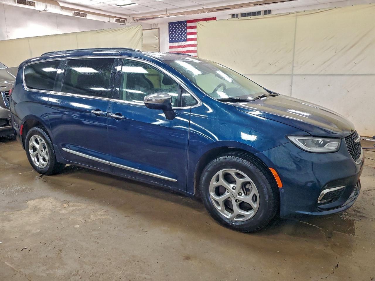 2022 Chrysler Pacifica Limited - Фото 4