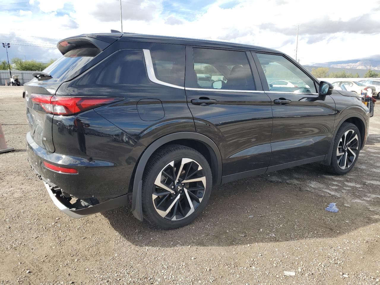 2022 Mitsubishi Outlander Se - Фото 3