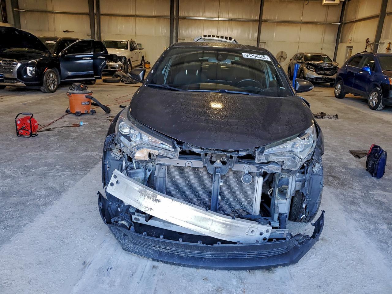 2018 Toyota C-Hr - Image 5