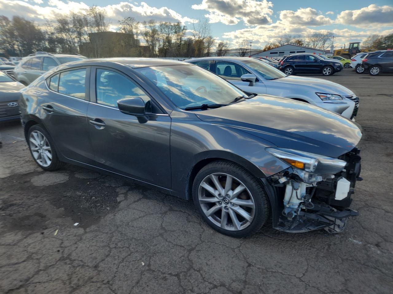 2017 Mazda 3 Grand Touring - Фото 4