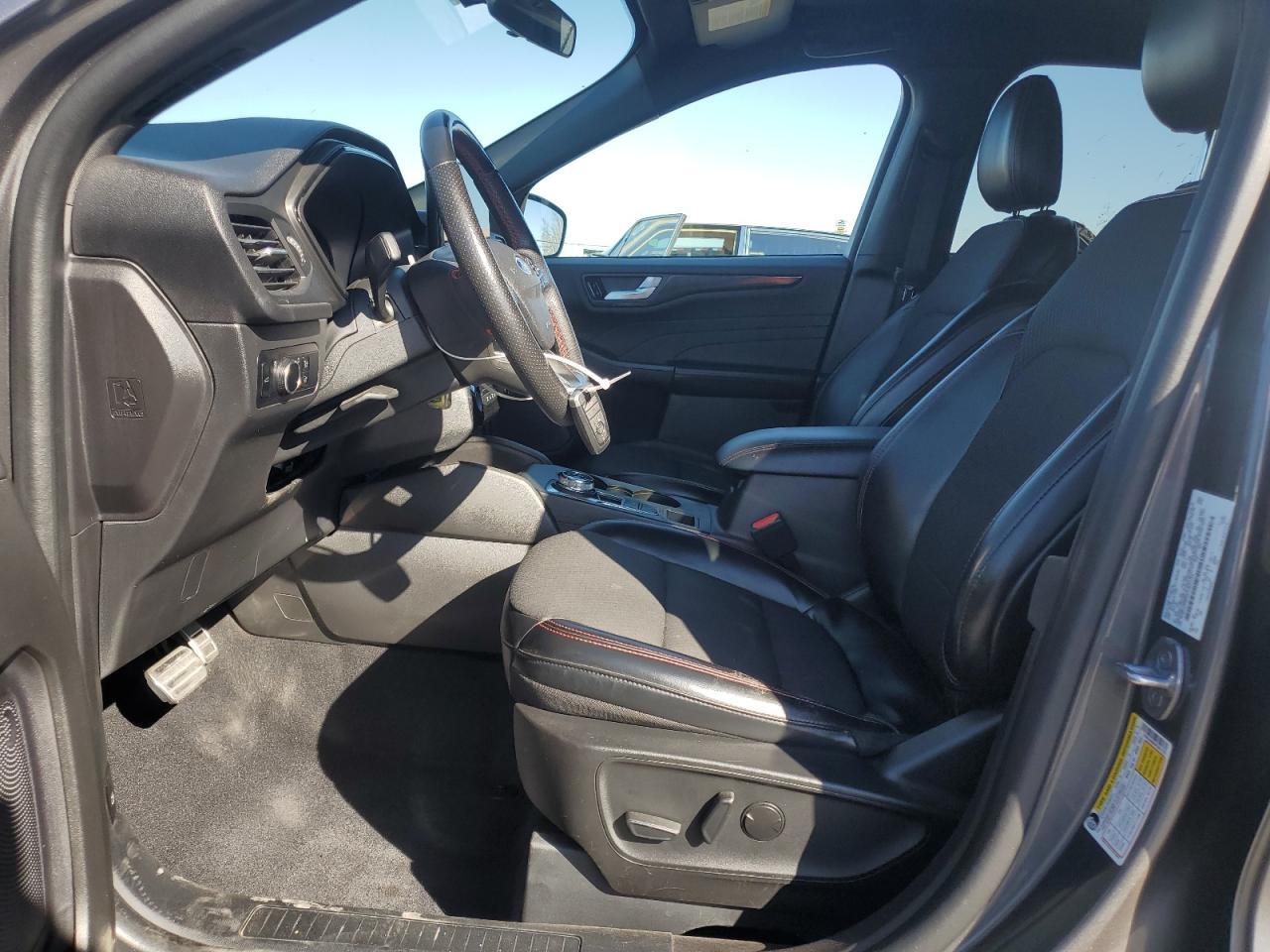 2023 Ford Escape St Line - Image 7