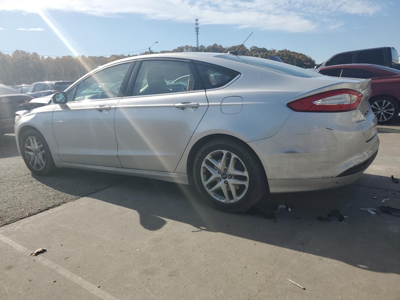 2016 Ford Fusion Se - Фото 2