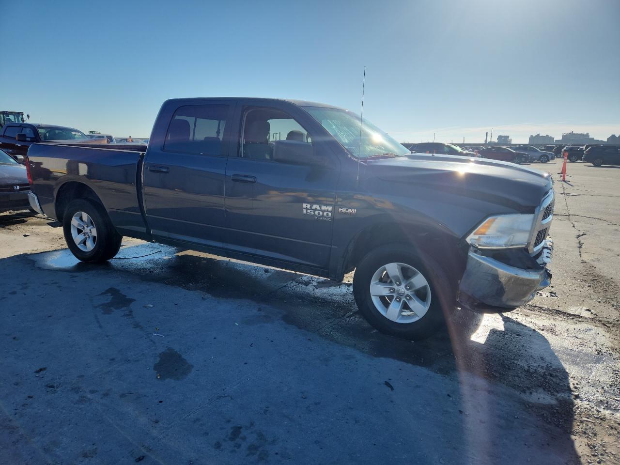 2020 Ram 1500 Classic Slt - Image 4
