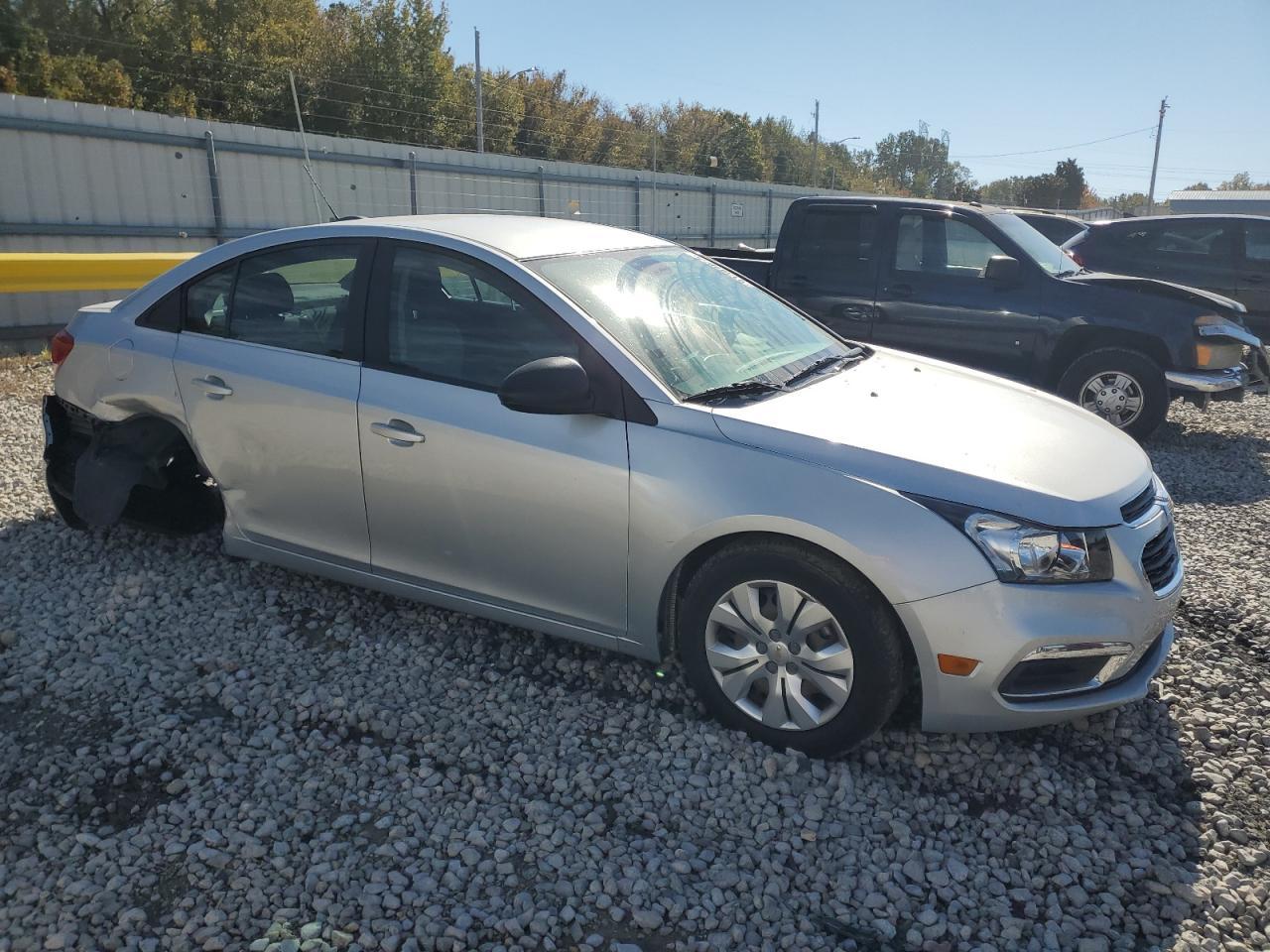2015 Chevrolet Cruze Ls - Фото 4