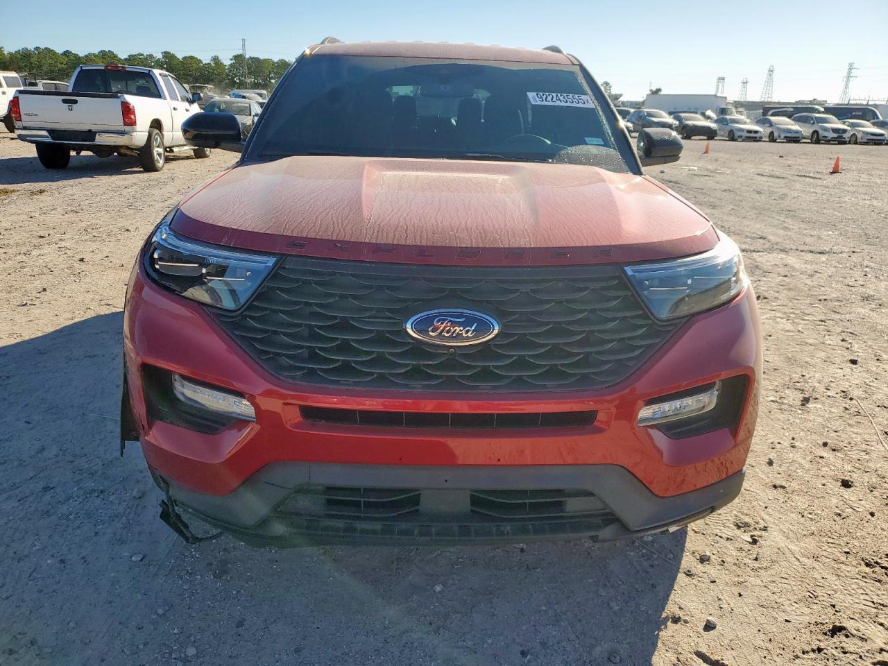 2022 Ford Explorer St-Line - Image 5