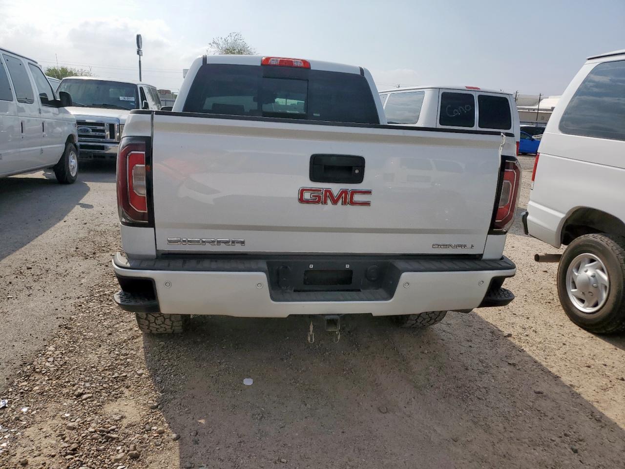 2017 GMC Sierra K1500 Denali - Фото 6