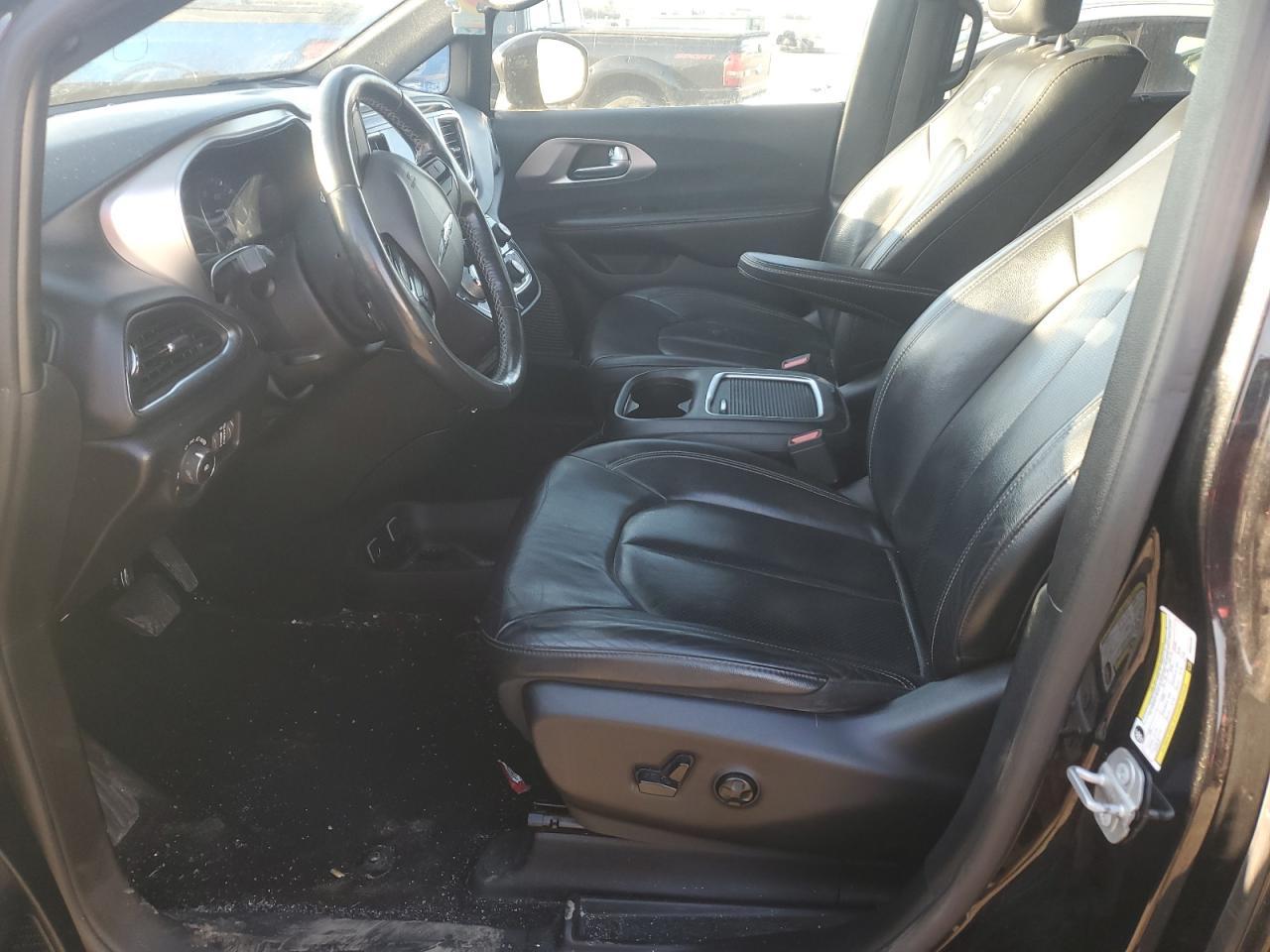 2019 Chrysler Pacifica Touring L Plus - Image 7