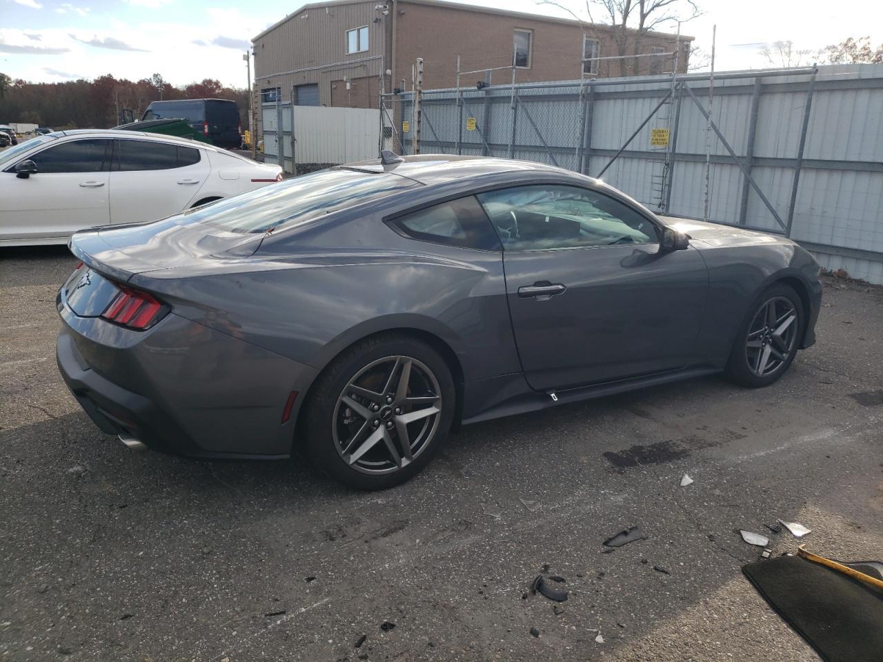 2025 Ford Mustang - Image 3
