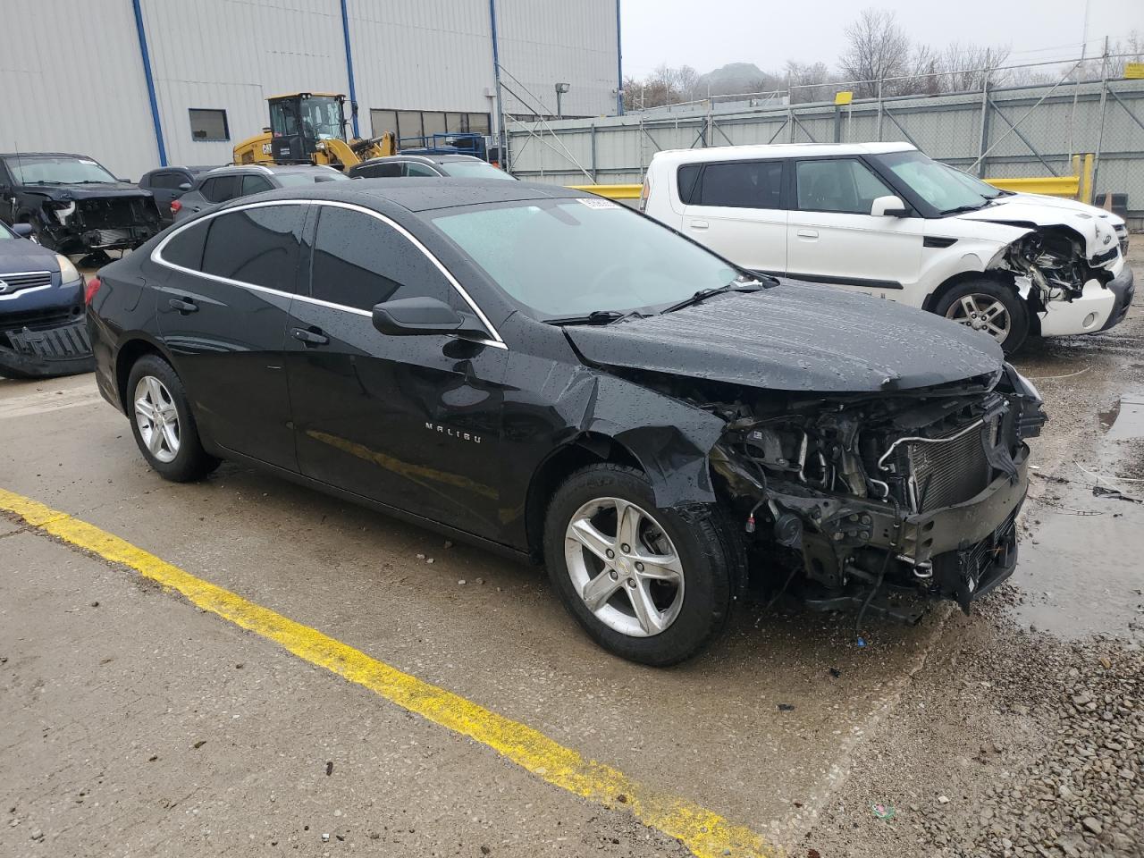 2021 Chevrolet Malibu Ls - Фото 4