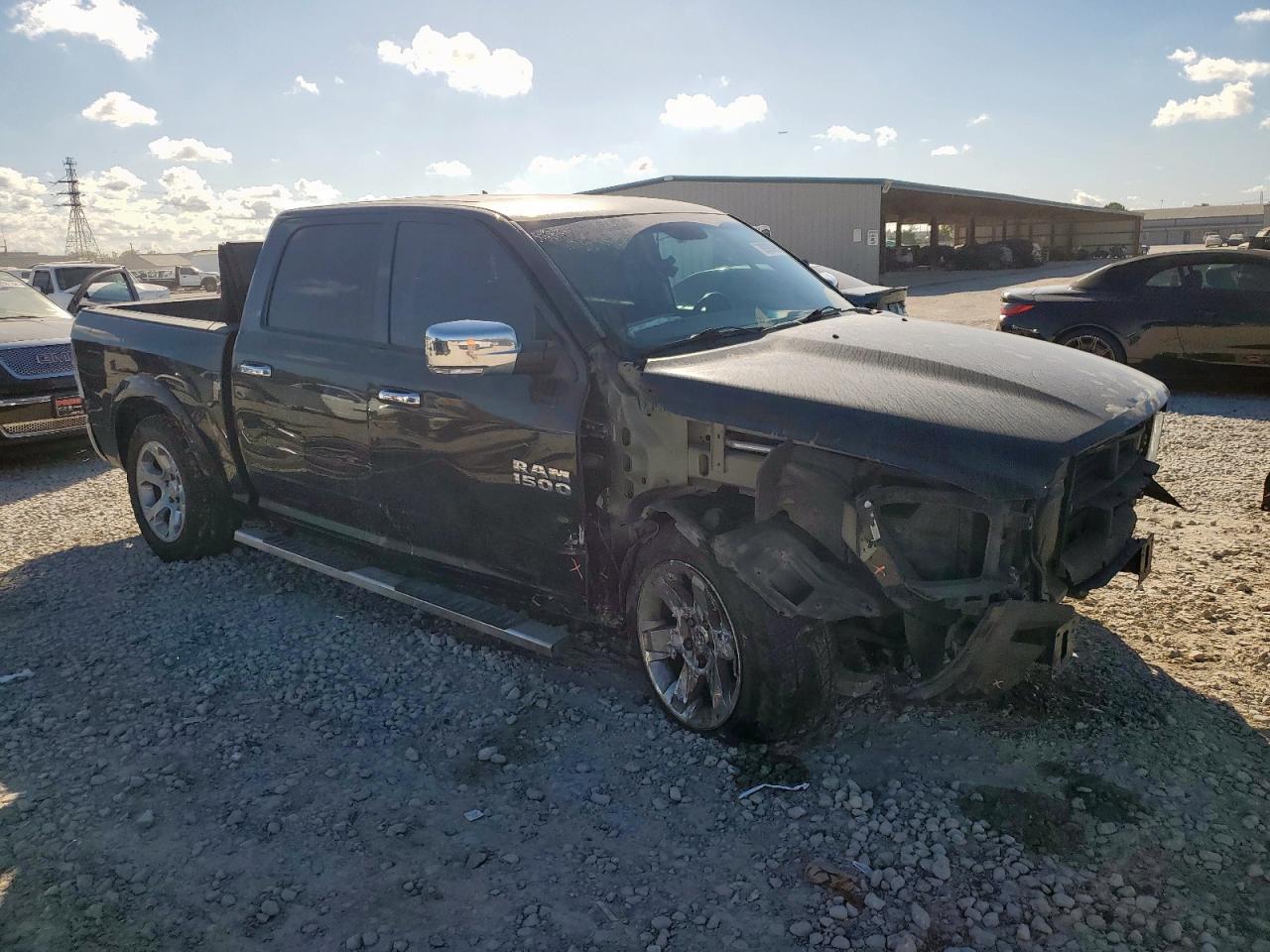 2017 Ram 1500 Laramie - Фото 4