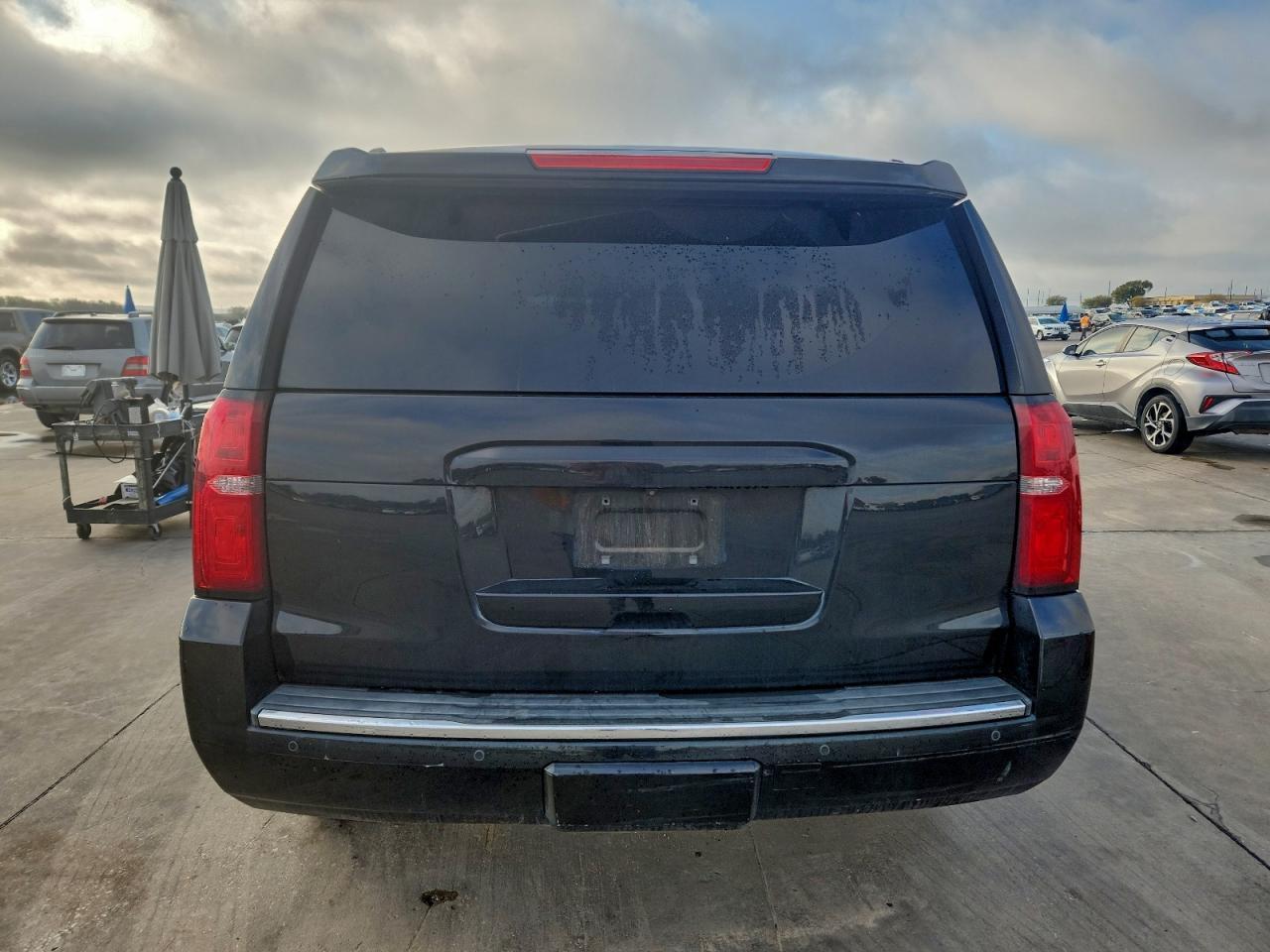 2017 Chevrolet Tahoe C1500 Premier - Image 6