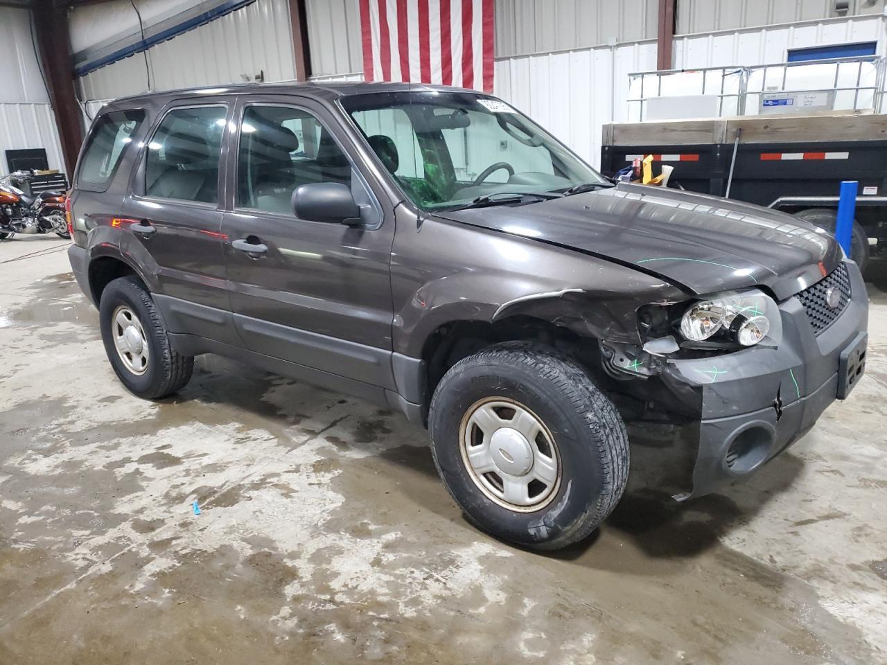 2007 Ford Escape Xls - Image 4