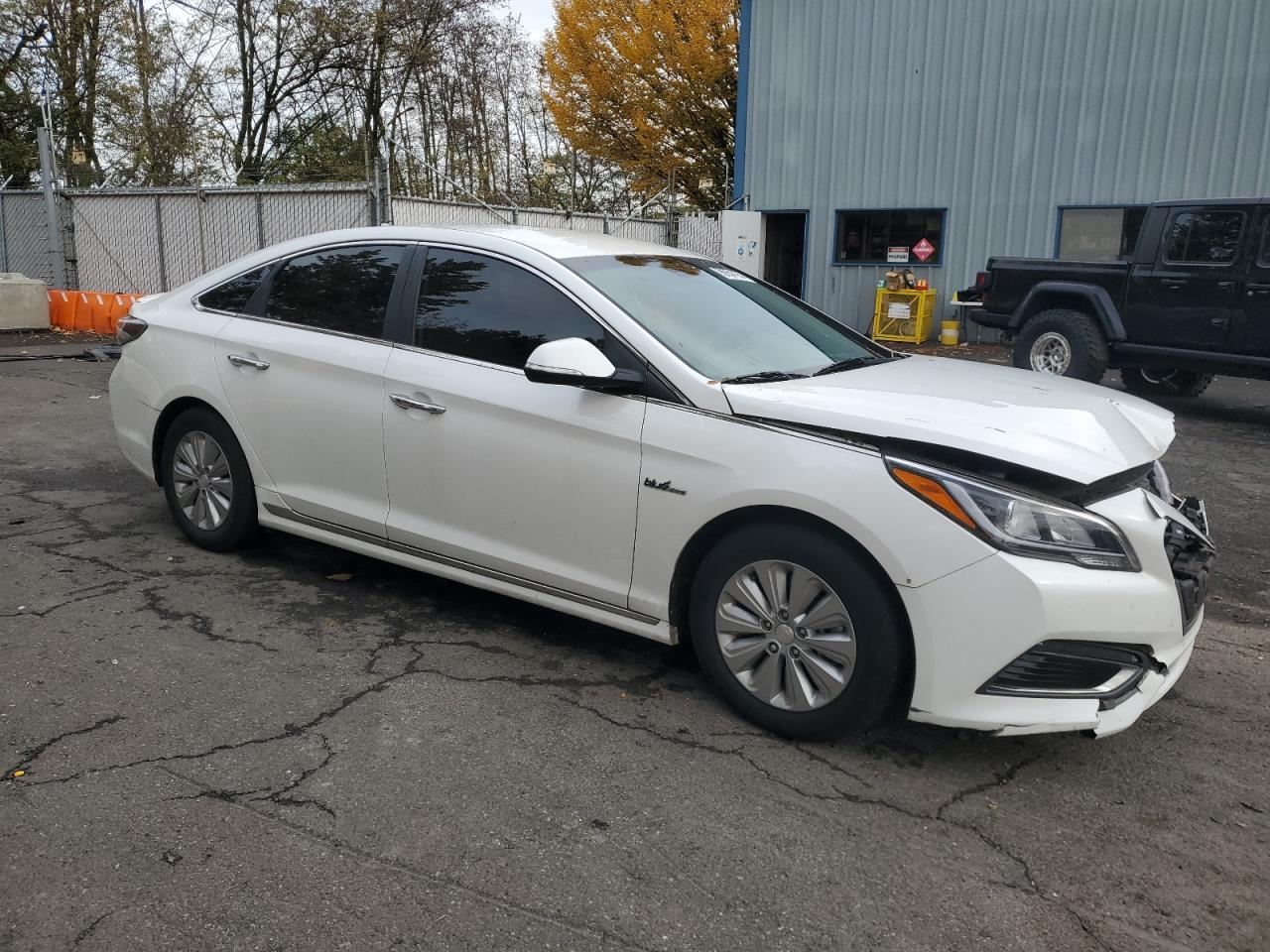 2016 Hyundai Sonata Hybrid - Image 4