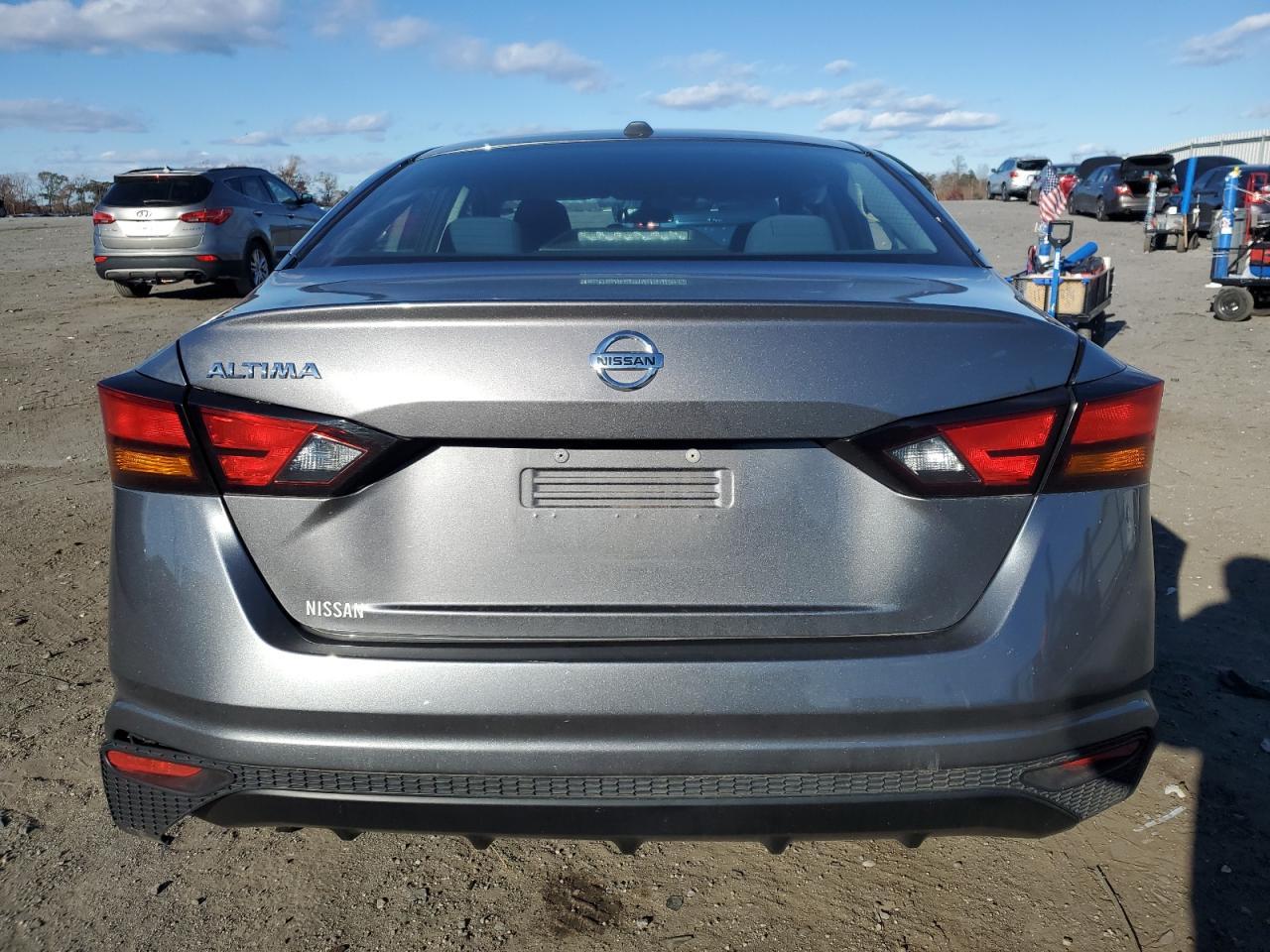 2020 Nissan Altima S - Фото 6