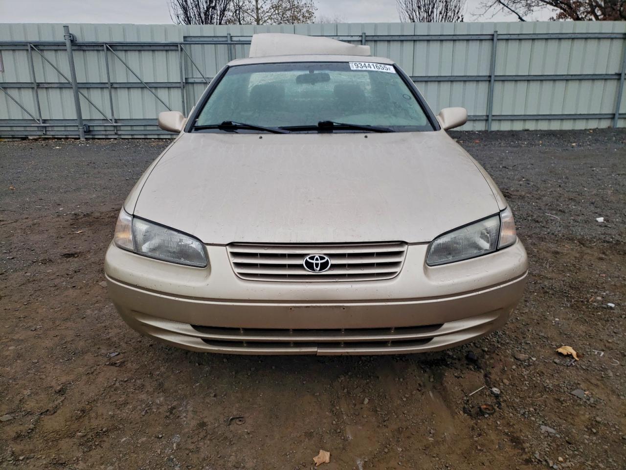 1998 Toyota Camry Ce - Image 5