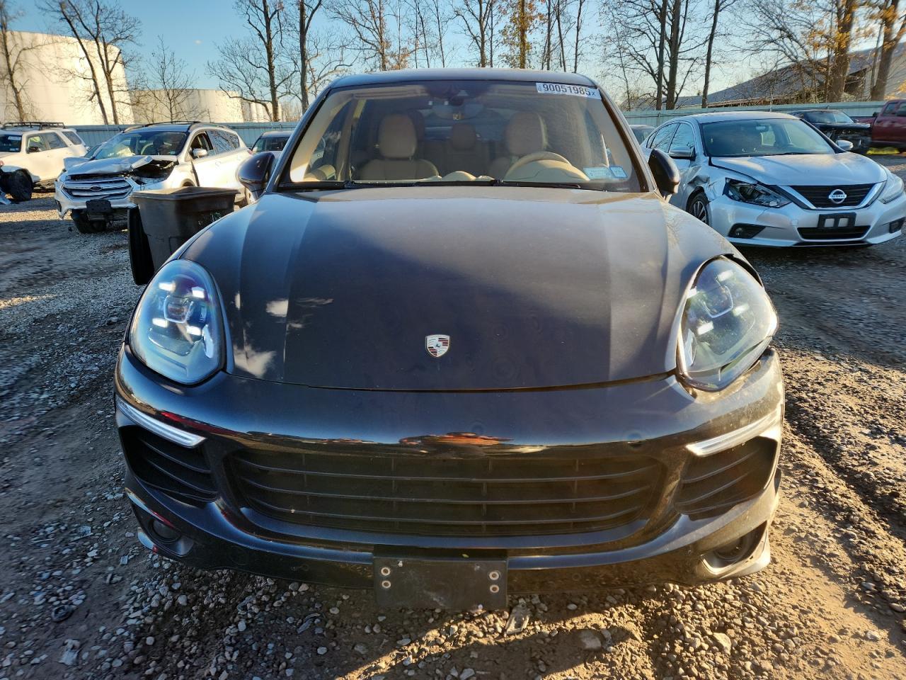 2016 Porsche Cayenne S - Image 5