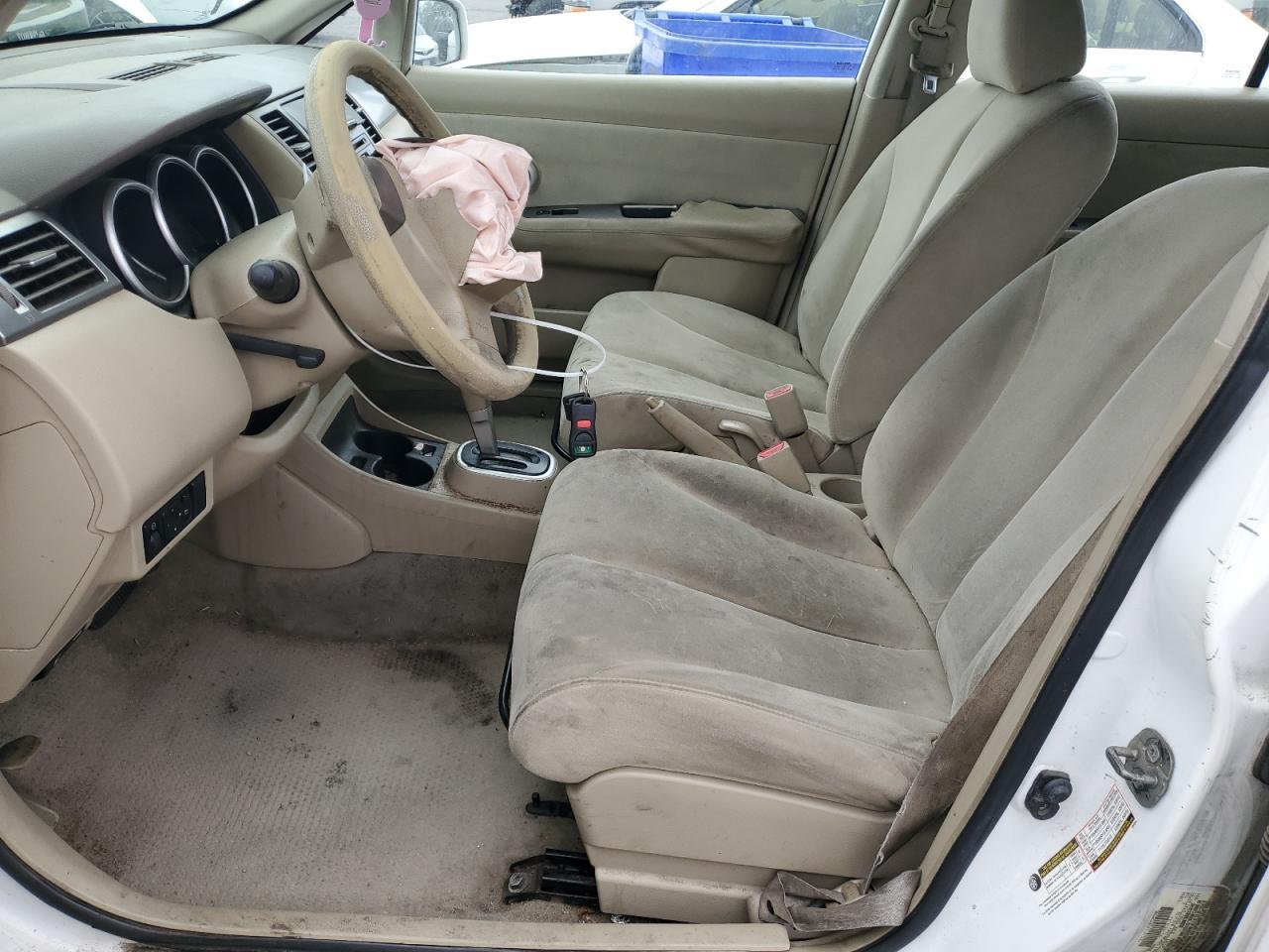 2009 Niss Versa S - Фото 7