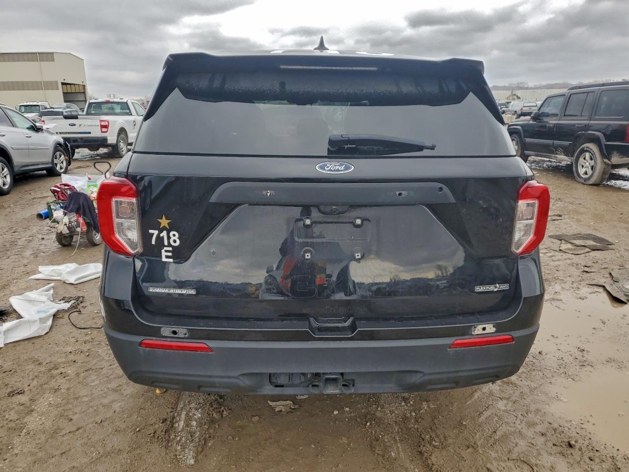 2023 Ford Explorer Police Interceptor - Фото 6