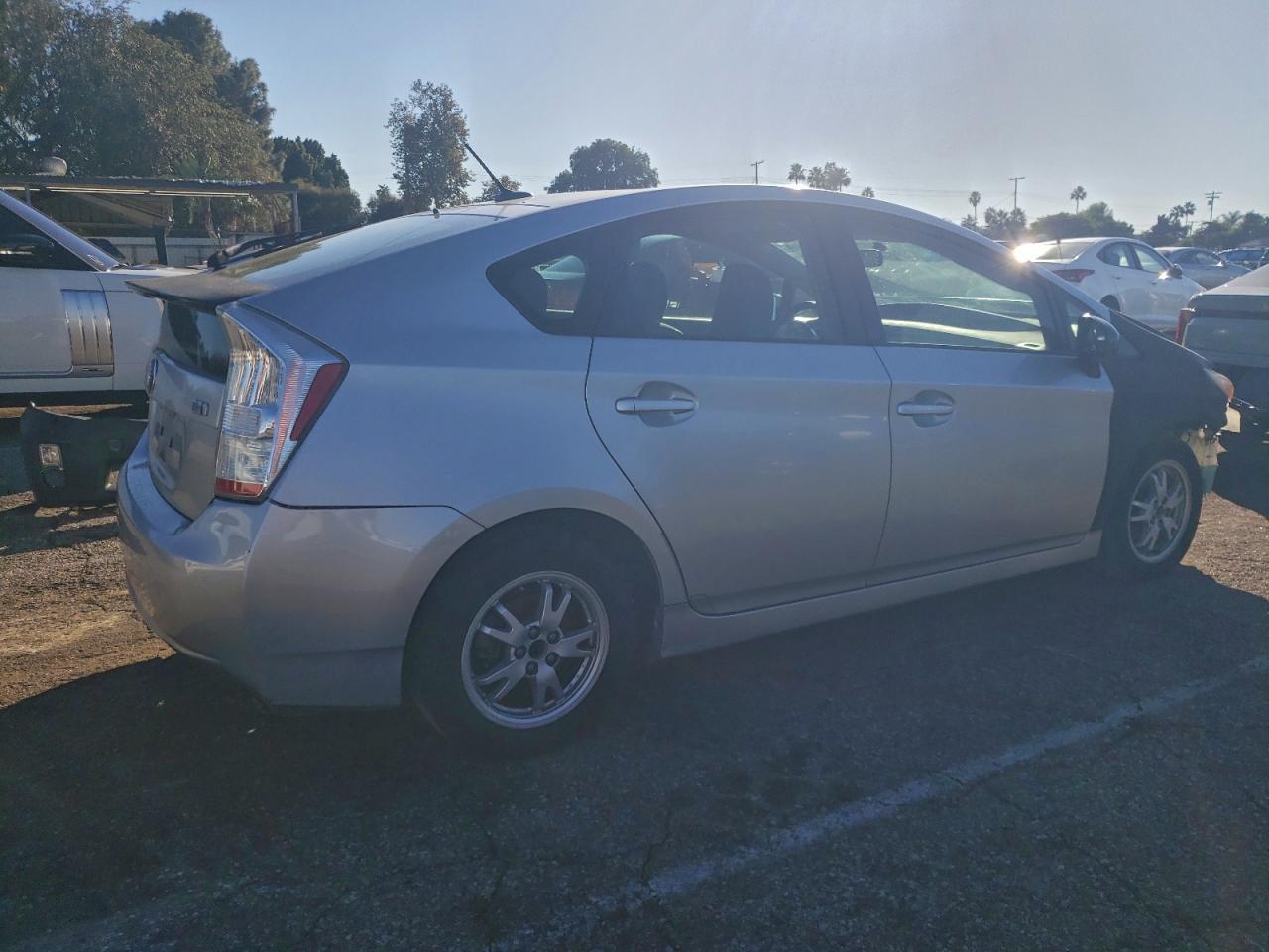 2011 Toyota Prius - Фото 3