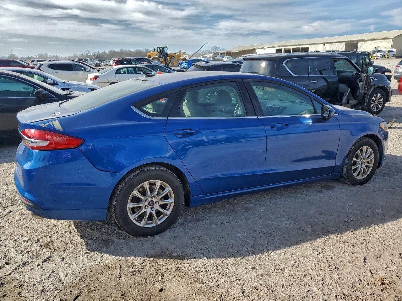 2017 Ford Fusion S - Фото 3