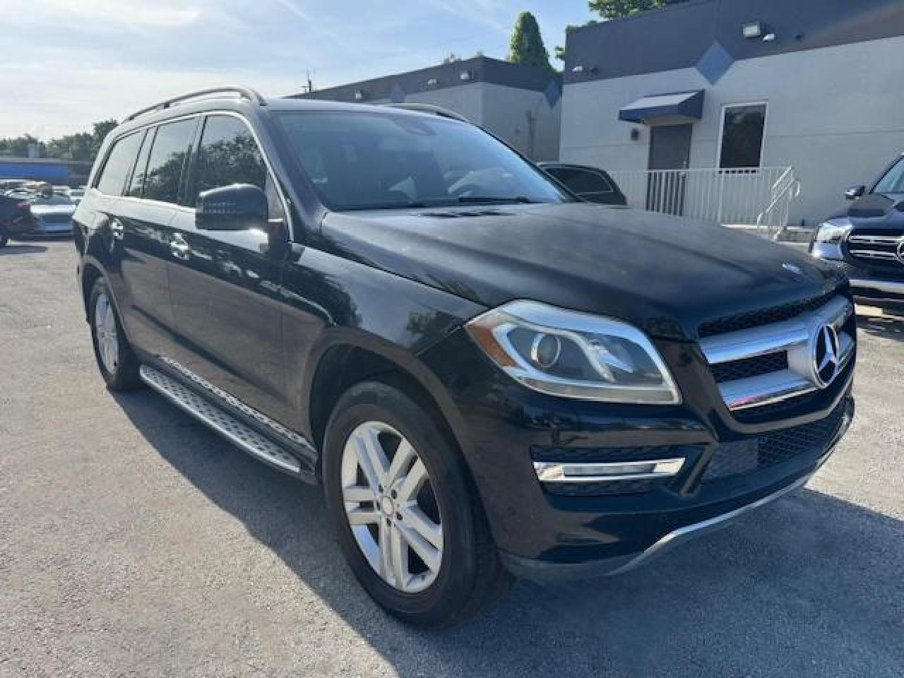 2014 Mercedes-Benz Gl 450 4Matic - Image 4